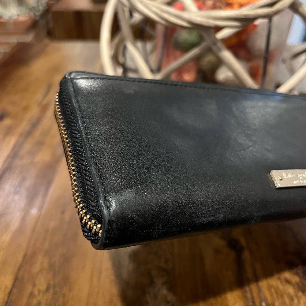 Kate Spade Wallet - Picture 3 of 7